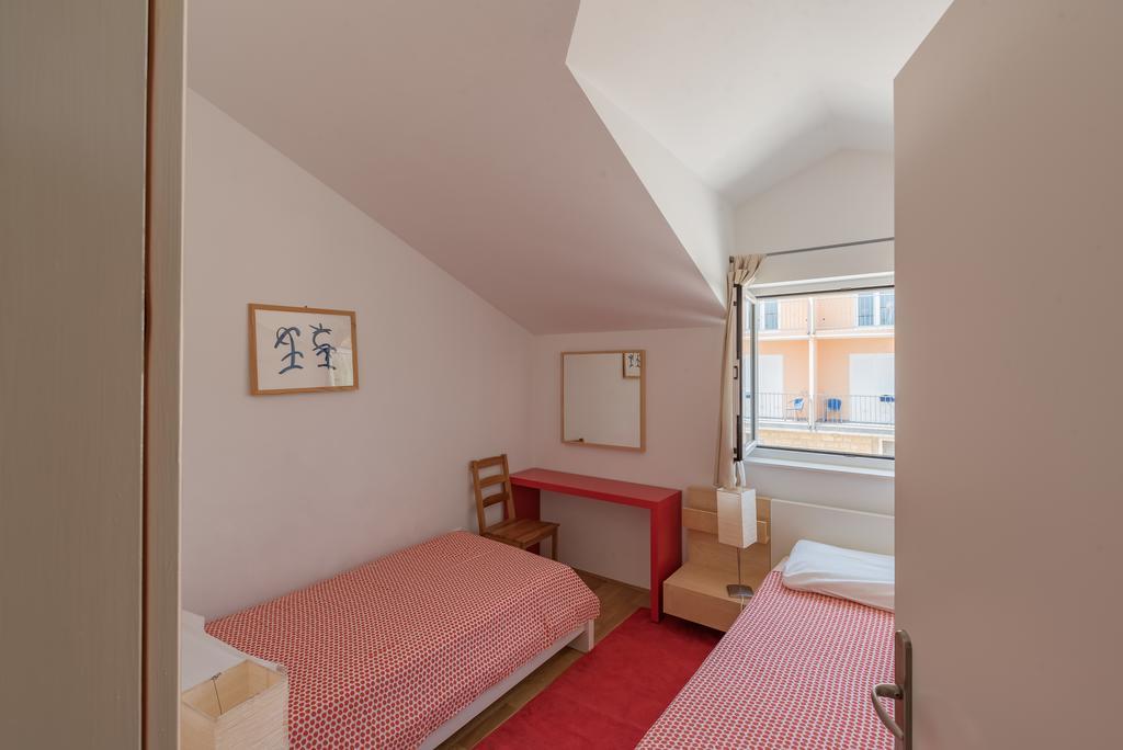 Apartments Mazuran ฮวาร์ ห้อง รูปภาพ